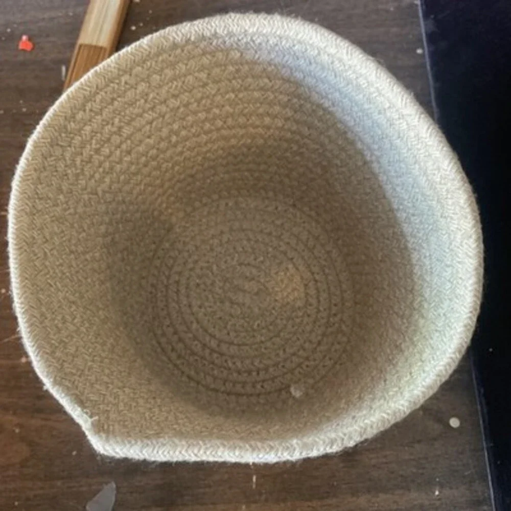 macrame plant holder